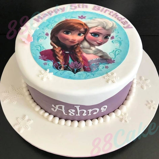 Birthday cake with Frozen characters and personalised name 